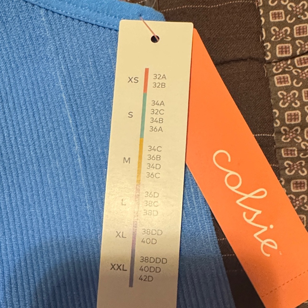 Colsie Blue Ribbed Tank Top - Picture 3 of 6